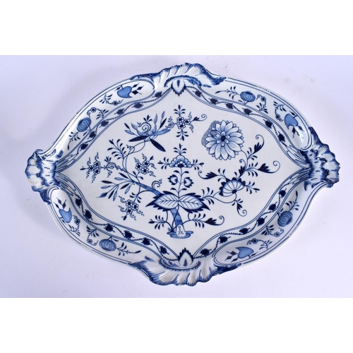 57 - A LARGE ANTIQUE MEISSEN PORCELAIN SERVING TRAY. 40 cm x 32 cm.