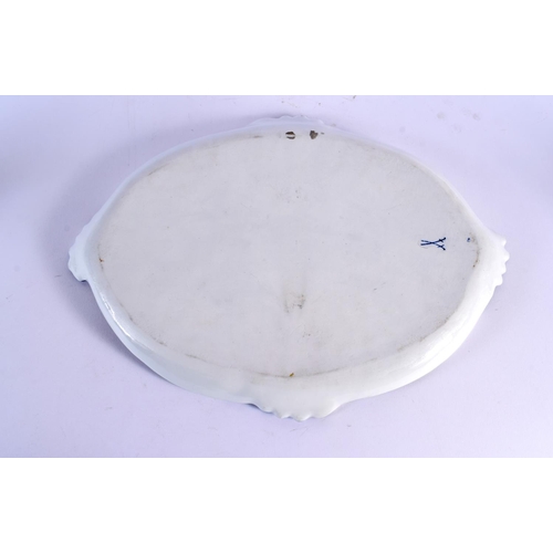 57 - A LARGE ANTIQUE MEISSEN PORCELAIN SERVING TRAY. 40 cm x 32 cm.