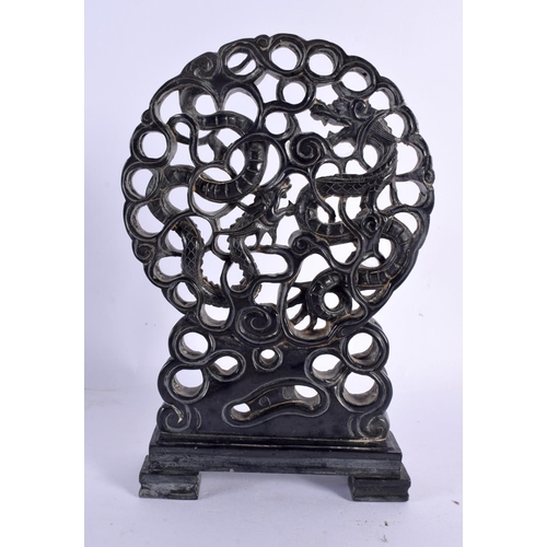 613 - A 19TH CENTURY CHINESE CARVED BLACK SOAPSTONE SCREEN Qing. 15 cm x 10 cm.