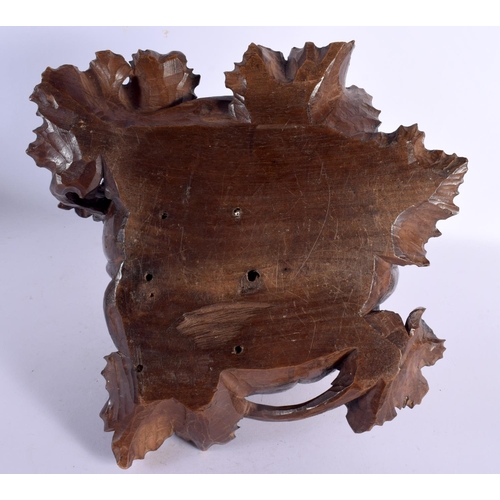 643 - A 19TH CENTURY BAVARIAN BLACK FOREST PUMPKIN CASKET of naturalistic form. 24 cm x 22 cm.