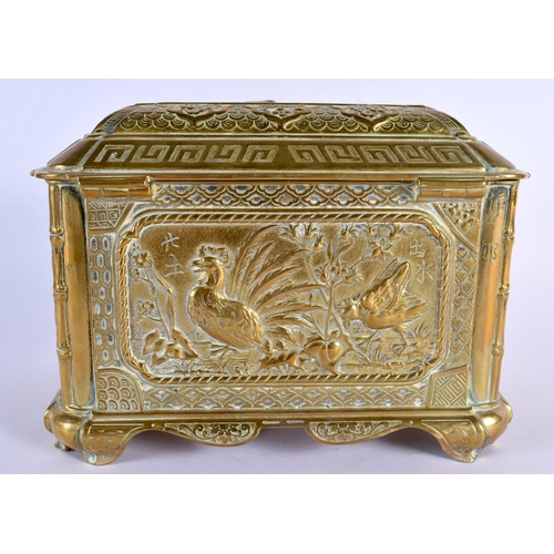 736 - A FINE 19TH CENTURY ENGLISH FRANCO JAPANESE BRONZE CASKET decorated with birds and foliage. 21 cm x ... 