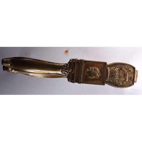 1010 - A PAIR OF ANTIQUE BRONZE NUT CRACKERS. 14 cm x 3 cm.