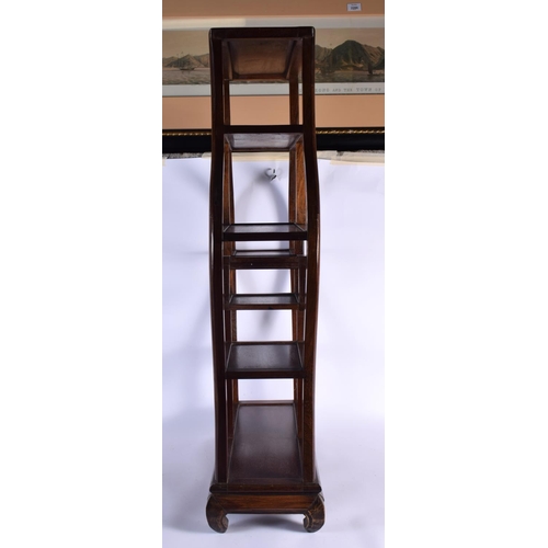 2444 - AN EARLY 20TH CENTURY CHINESE CARVED HARDWOOD DISPLAY STAND Late Qing/Republic. 88 cm x 52 cm.