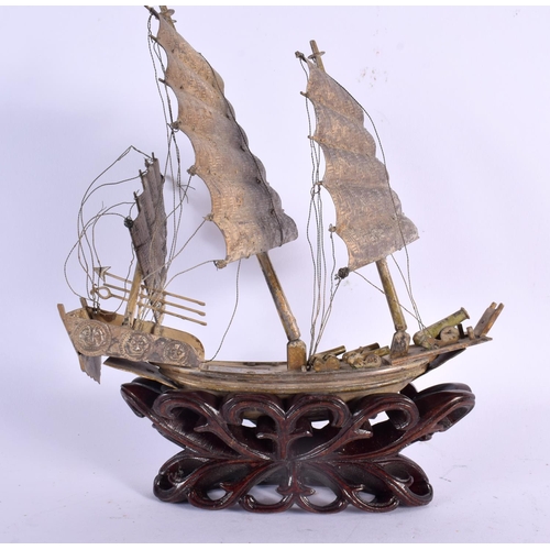 2448 - A LATE 19TH CENTURY CHINESE EXPORT SILVER JUNK BOAT Qing. 24 cm x 21 cm.