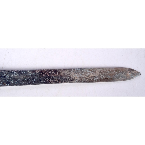 3488 - A Chinese bronze dagger 39 cm.