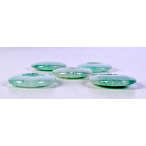 3587 - A collection of Jade Pendants 3.5 cm (5)