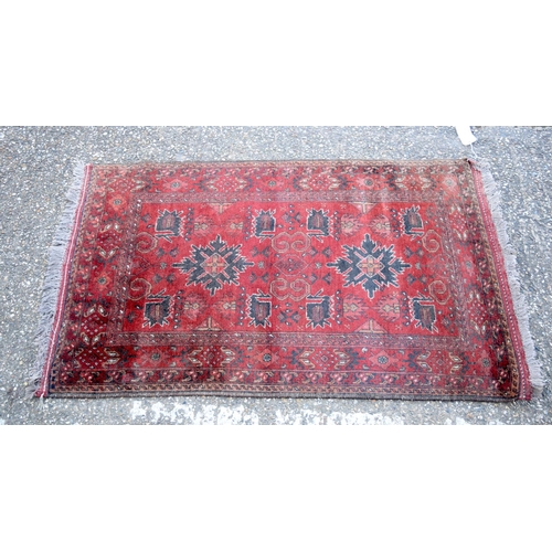 3991 - An Afghan rug 160 x 100cm.