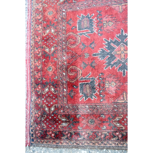 3991 - An Afghan rug 160 x 100cm.