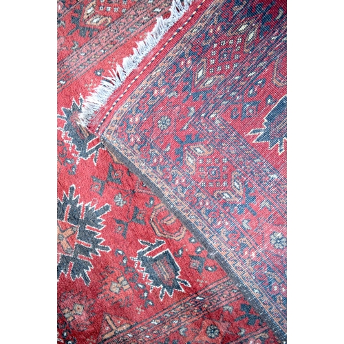 3991 - An Afghan rug 160 x 100cm.