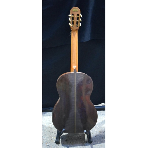 3994 - A Dia classical guitar