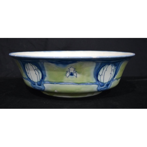 3999 - An Antique  Minton Wash bowl together with a large Soup Tureen and a Punch bowl 20 x 44 cm.