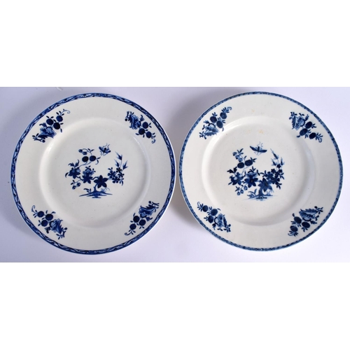 192 - Tournai set of eight porcelain plates painted in underglaze blue. 22 cm diameter. (8)