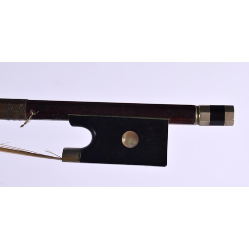 447 - A CASED TWO PIECE BACK VIOLIN WITH BOW by William Kiddie of Kirkcaldy. 58.5 cm long, length of back ... 