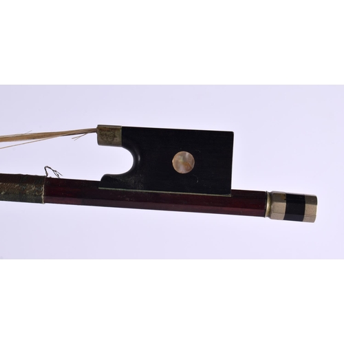 447 - A CASED TWO PIECE BACK VIOLIN WITH BOW by William Kiddie of Kirkcaldy. 58.5 cm long, length of back ... 