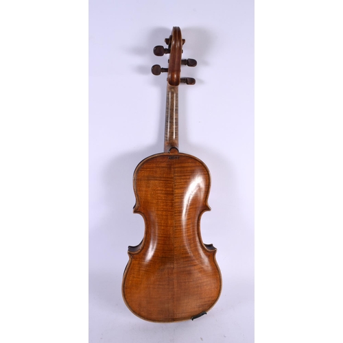 447 - A CASED TWO PIECE BACK VIOLIN WITH BOW by William Kiddie of Kirkcaldy. 58.5 cm long, length of back ... 