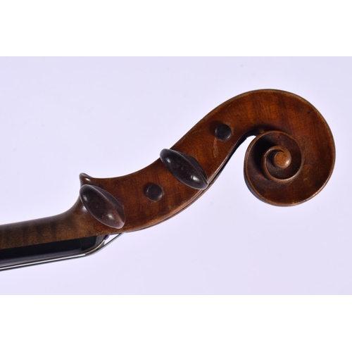 447 - A CASED TWO PIECE BACK VIOLIN WITH BOW by William Kiddie of Kirkcaldy. 58.5 cm long, length of back ... 