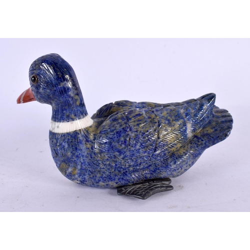 511 - AN EARLY 20TH CENTURY CHINESE CARVED LAPIS LAZULI AND PEWTER DUCK Late Qing/Republic. 11 cm x 7 cm.