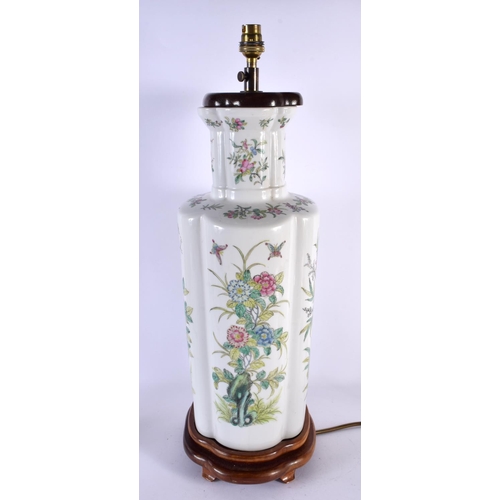 524 - A LARGE EARLY 20TH CENTURY CHINESE FAMILLE ROSE COUNTRY HOUSE LAMP Late Qing/Republic. 52 cm x 20 cm... 