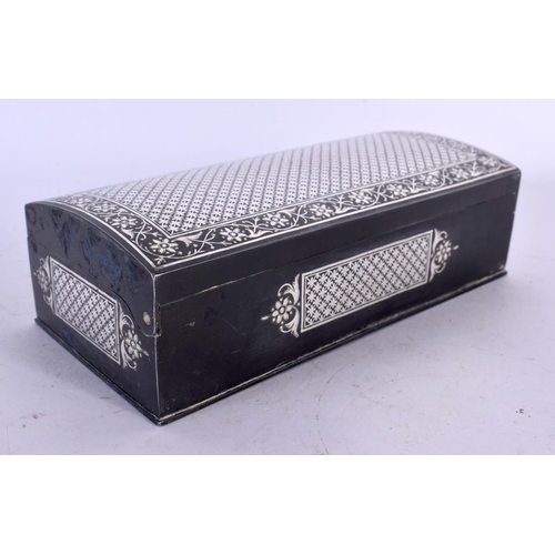 526 - A FINE 19TH CENTURY MIDDLE EASTERN SILVER INLAID BIDRI CASKET decorated with foliage and motifs. 16 ... 