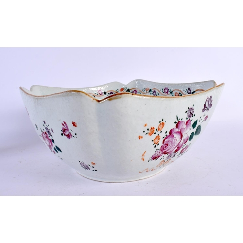 549 - A LARGE 18TH CENTURY CHINESE EXPORT FAMILLE ROSE BOWL Qianlong. 24 cm x 12 cm.