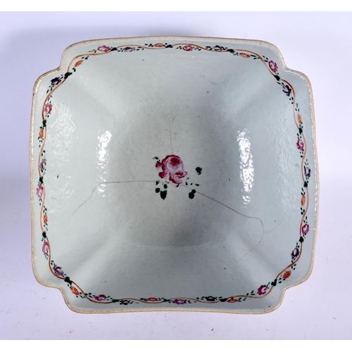 549 - A LARGE 18TH CENTURY CHINESE EXPORT FAMILLE ROSE BOWL Qianlong. 24 cm x 12 cm.