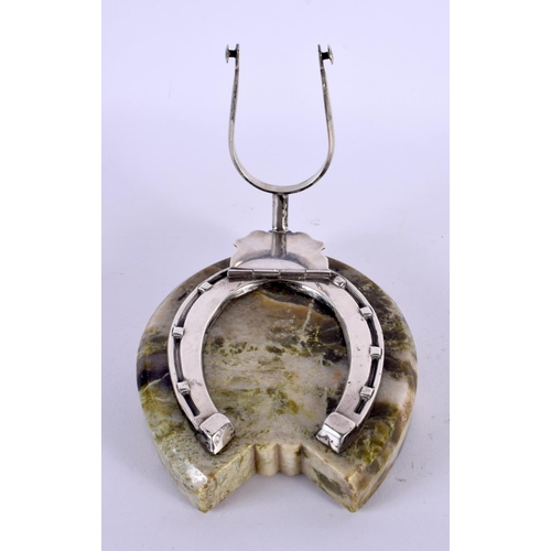 572 - A CHARMING SILVER EQUESTRIAN SILVER AND MARBLE HOOF DESK STAND. Chester 1910. 12 cm x 10.5 cm.