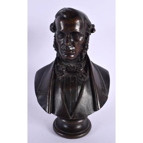 586 - Carlo Marcochetti (1840-1849) Bronze, Bust of a male. 21 cm x 12 cm.