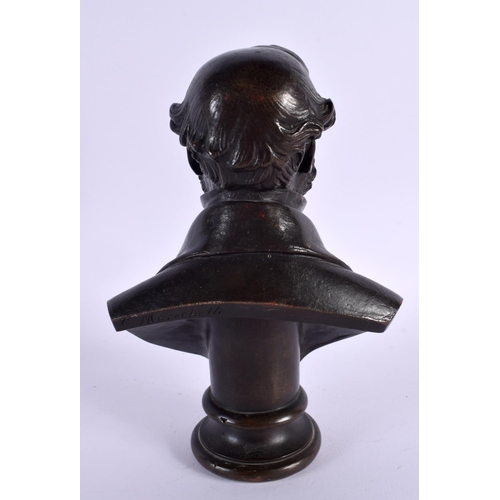 586 - Carlo Marcochetti (1840-1849) Bronze, Bust of a male. 21 cm x 12 cm.