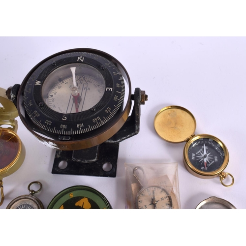 590 - VINTAGE COMPASSES. (qty)