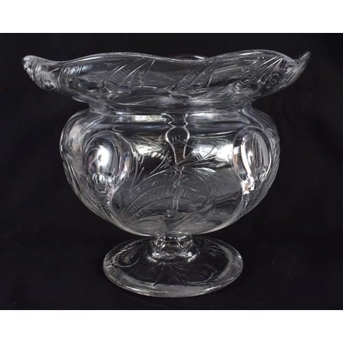 64 - A FINE EARLY 20TH CENTURY GLASS BOWL Attributed to Powell. 20 cm x 18 cm.