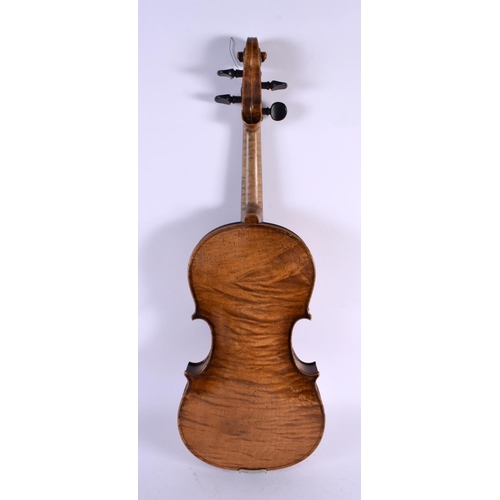 684 - AN ANTIQUE SINGLE PIECE BACK VIOLIN with bow. Violin 58 cm long, length of back 36 cm. (2)