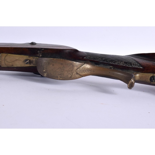 816 - AN ANTIQUE FISCHER SHOTGUN, together with 2 others.  Largest 123 cm long.(3)