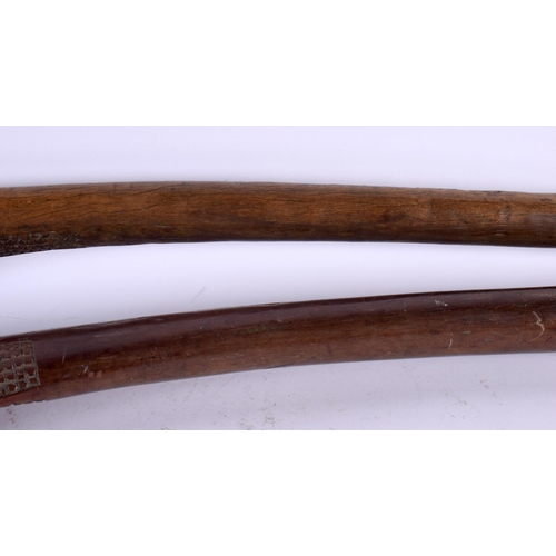 820 - A LARGE PAIR OF ANTIQUE TRIBAL SOUTHSEA ISLANDS POLYNESIAN CLUBS. 96 cm long.