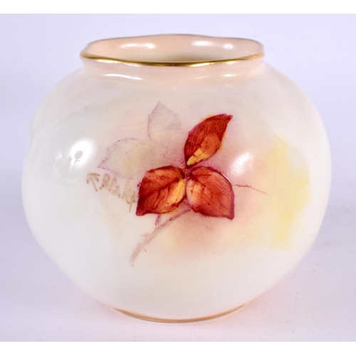 96 - A SMALL ROYAL WORCESTER BERRY VASE by Kitty Blake. 8 cm x 7 cm.