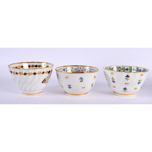 173 - Two Late 18th century Flight Barr Worcester teabowls and saucesr, a New Hall 161 pattern teabowl and... 