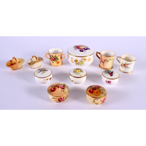 213 - Royal Worcester large pill box painted with fruit, five pill boxes, (two with birds, one with flower... 