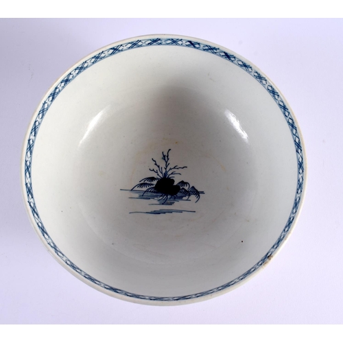 257 - 18th century Worcester punch bowl painted with the cannonball pattern.  9cm high