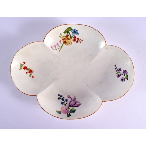 263 - 18th century Chantilly quadrifoil dish each lobe painted with flowers, hunting horn mark in red.  25... 