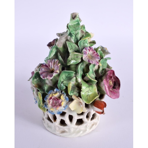 282 - 18th century Bow reticulated basket with flowers and leaves issuing from the top.  11cm high