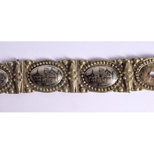 312 - A TURKISH ARMENIAN RUSSIAN NIELLO SILVER BELT decorated with foliage. 398 grams. 77 cm long.