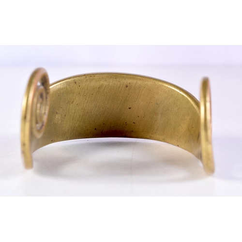 1070 - A BRONZE GRECIAN REVIVAL BRONZE CUFF BANGLE. 77.5 grams. 5.75 cm wide.