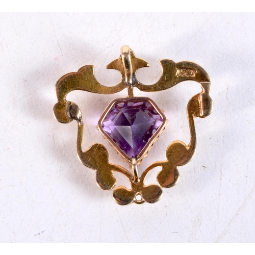 1181 - A 15CT GOLD AMETHYST AND PEARL PENDANT. 4.1 grams. 2.5 cm x 2.5 cm.