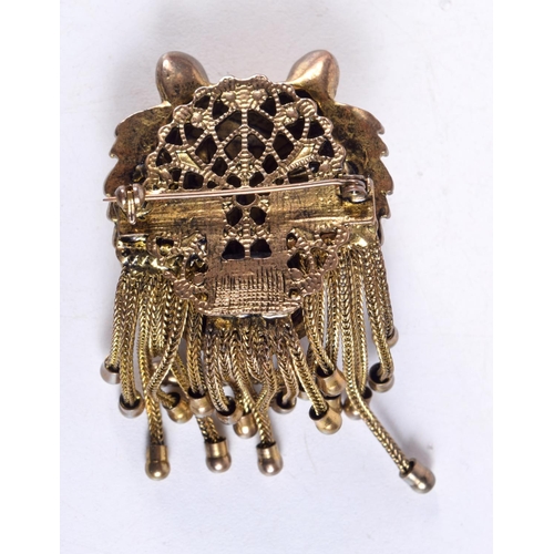 1203 - A JERRY DE NICOLA LION MASK HEAD BROOCH. 8 cm x 5 cm.