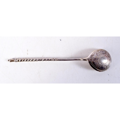 1393 - AN ANTIQUE RUSSIAN SILVER SPOON. 22.5 grams. 14.5 cm long.