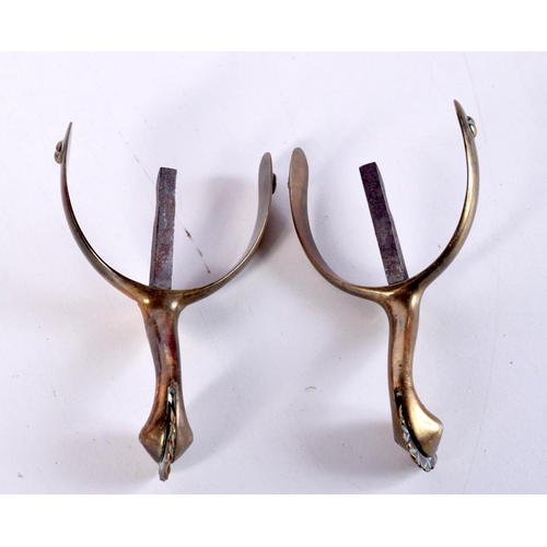 1463 - A PAIR OF ANTIQUE STIRRUPS. 9.5 cm x 6.5 cm.