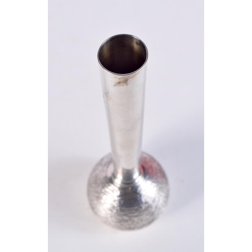 1552 - A 1970S SILVER VASE. Birmingham 1971. 164 grams. 13.5 cm high.