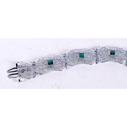 1571 - AN ART DECO STYLE BRACELET. 7.7 grams. 18 cm long.