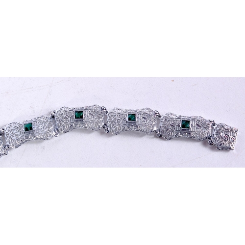 1571 - AN ART DECO STYLE BRACELET. 7.7 grams. 18 cm long.