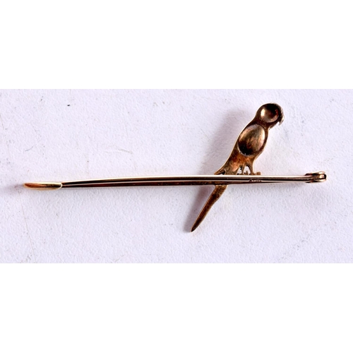 1601 - AN 18CT GOLD ENAMELLED BIRD BROOCH. 3.2 grams. 2 cm x 5 cm.