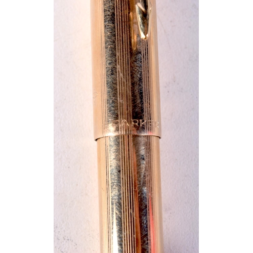 1607 - A 14CT GOLD NIB PEN. 13.5 cm long.